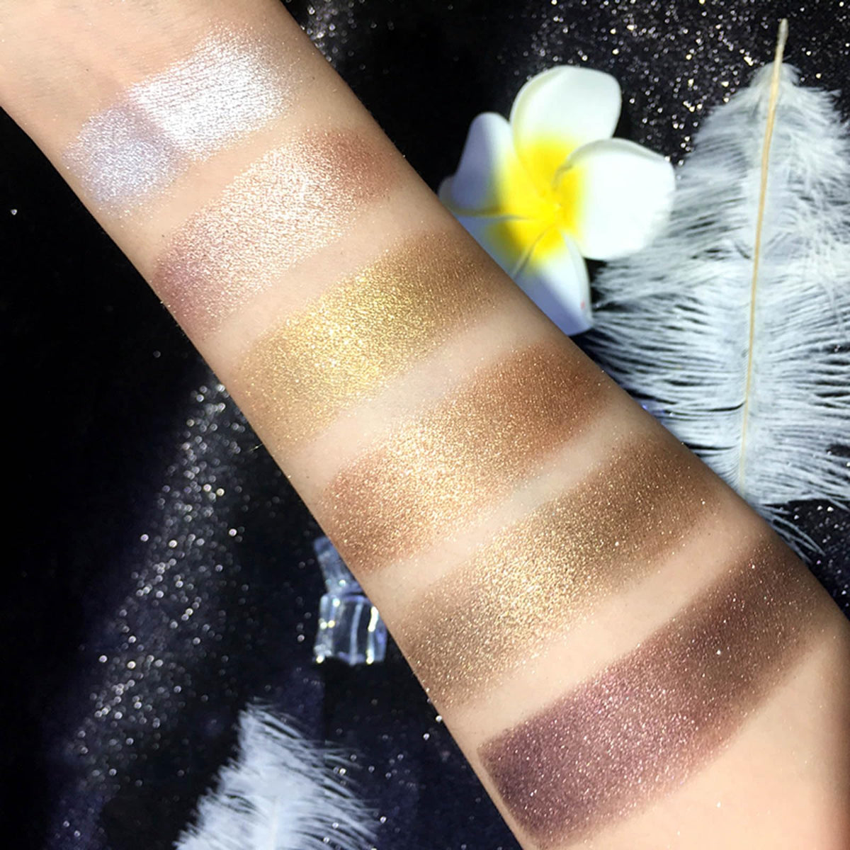 10 Colors Shimmer & Matte Glitter Eyeshadow Palette O493